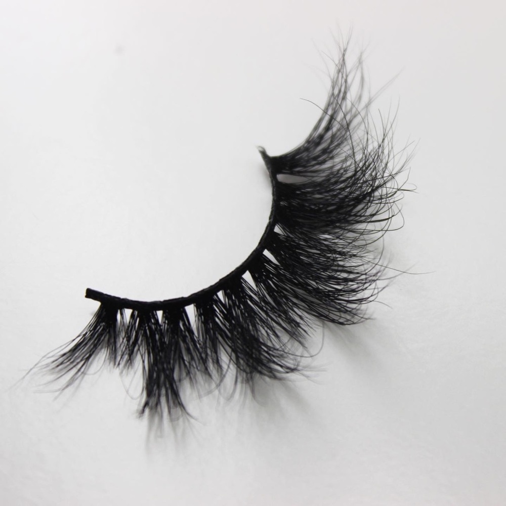 Lashes - Picture 3 of 3